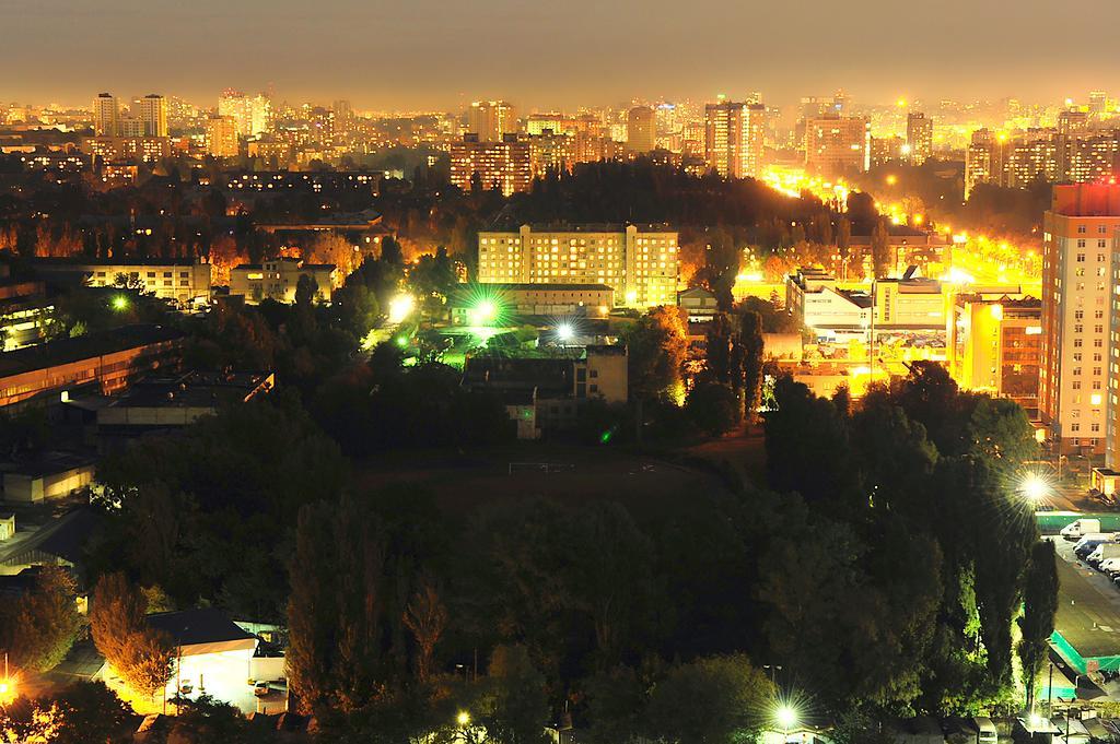 The Sky Loft Appartement Kiev Buitenkant foto